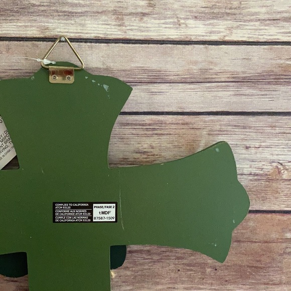 🎈Sale🎈NWT St. Patrick’s Wall Decor With Factory Distressing - Picture 5 of 9